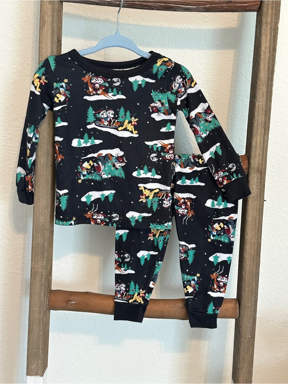Disney Kids Black Pajama Set Mickey Mouse Christmas 18M